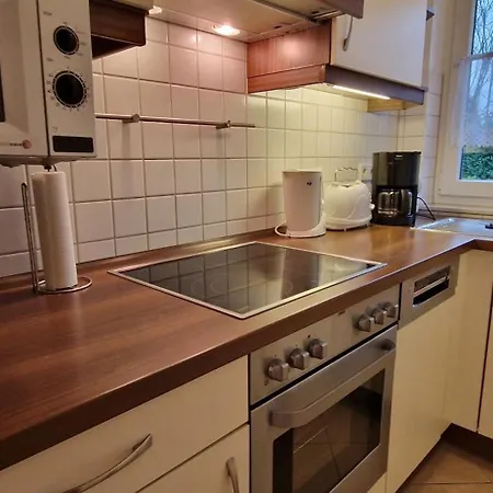 Nr 81 - Deichstrasse Naehe Yachthafen Carolinensiel