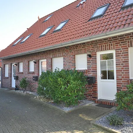 Nr 81 - Deichstraße Nähe Yachthafen * Carolinensiel
